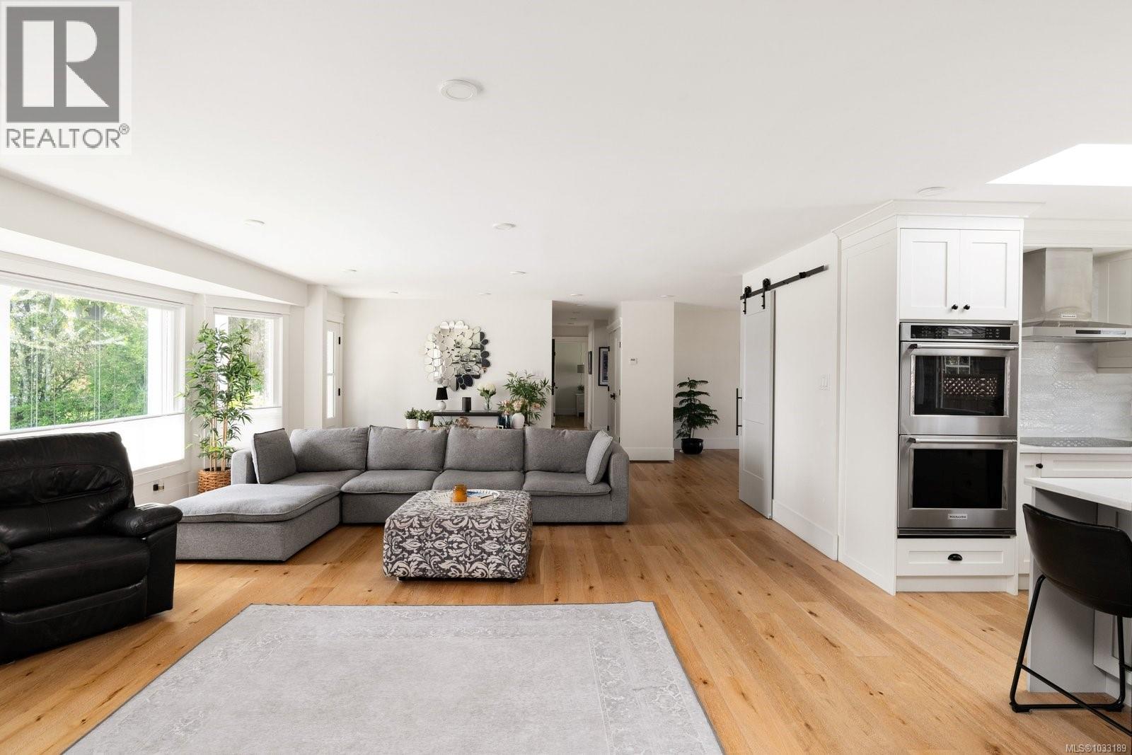 826 Birch Rd, North Saanich