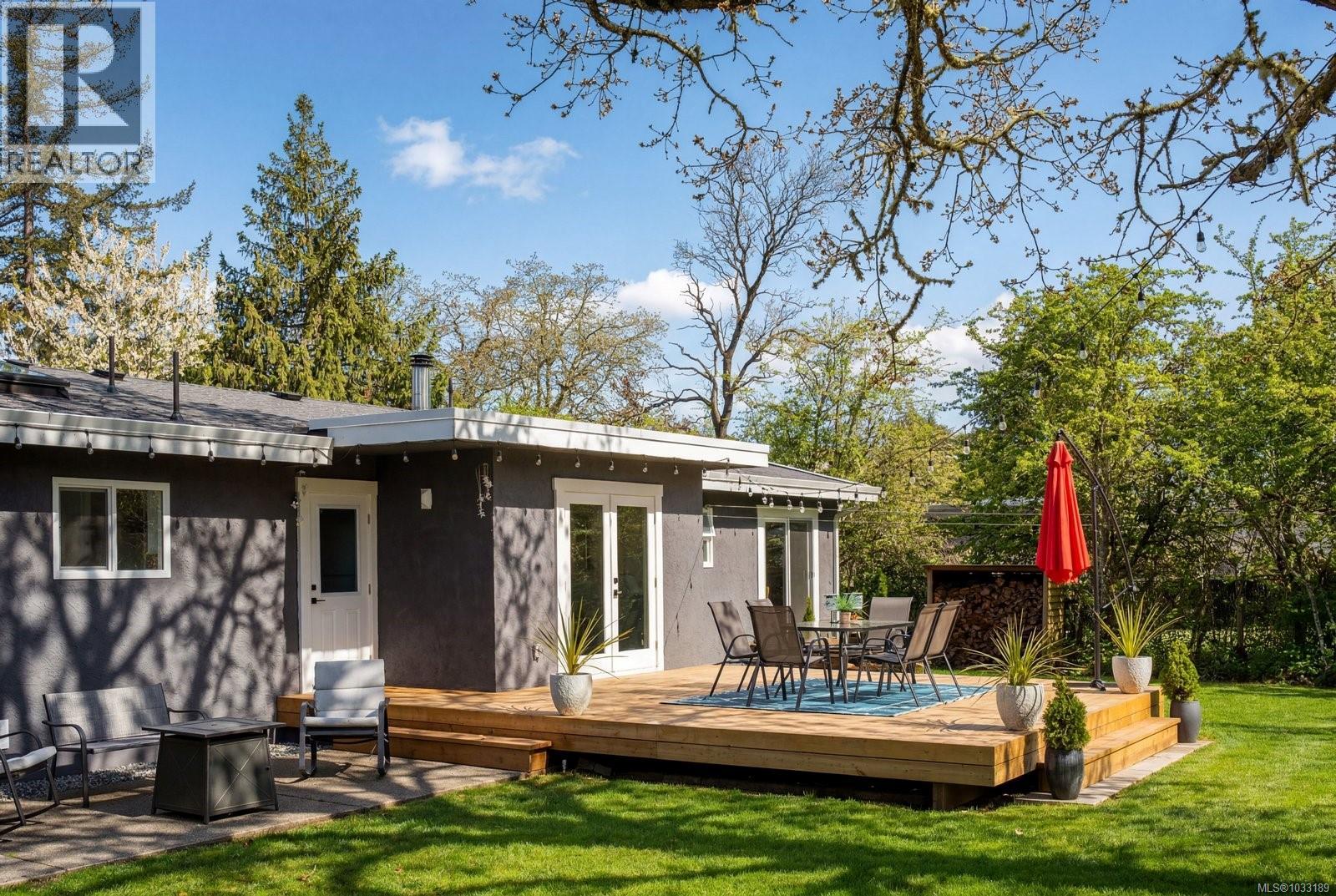 826 Birch Rd, North Saanich