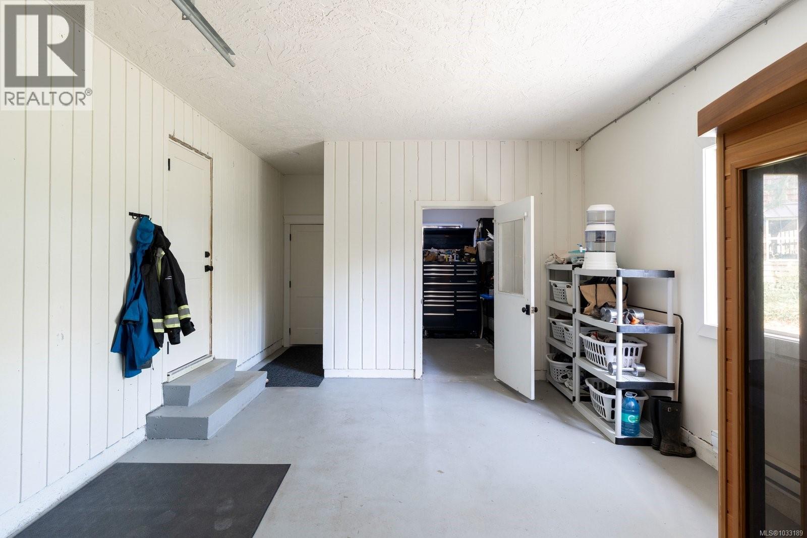 826 Birch Rd, North Saanich