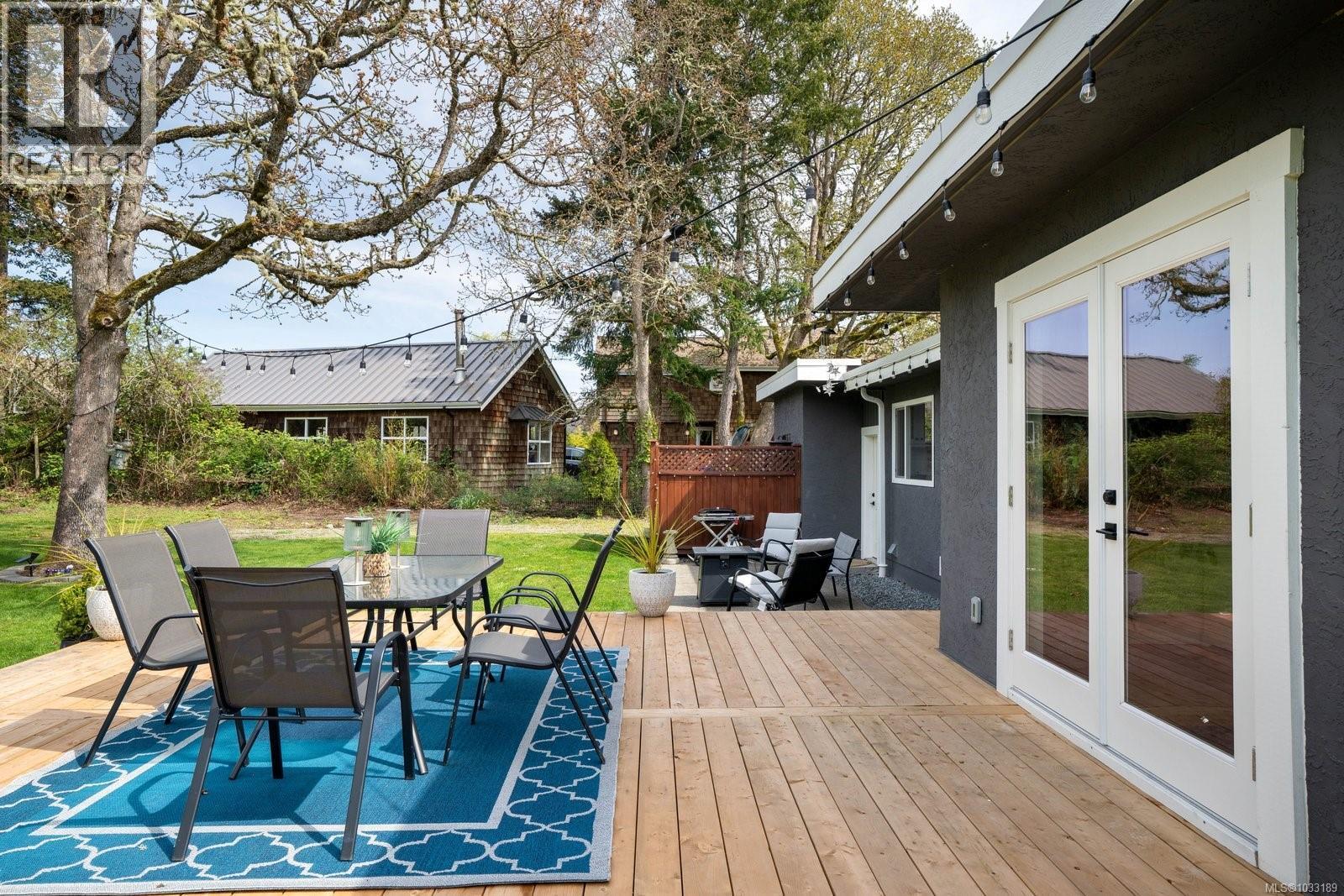 826 Birch Rd, North Saanich