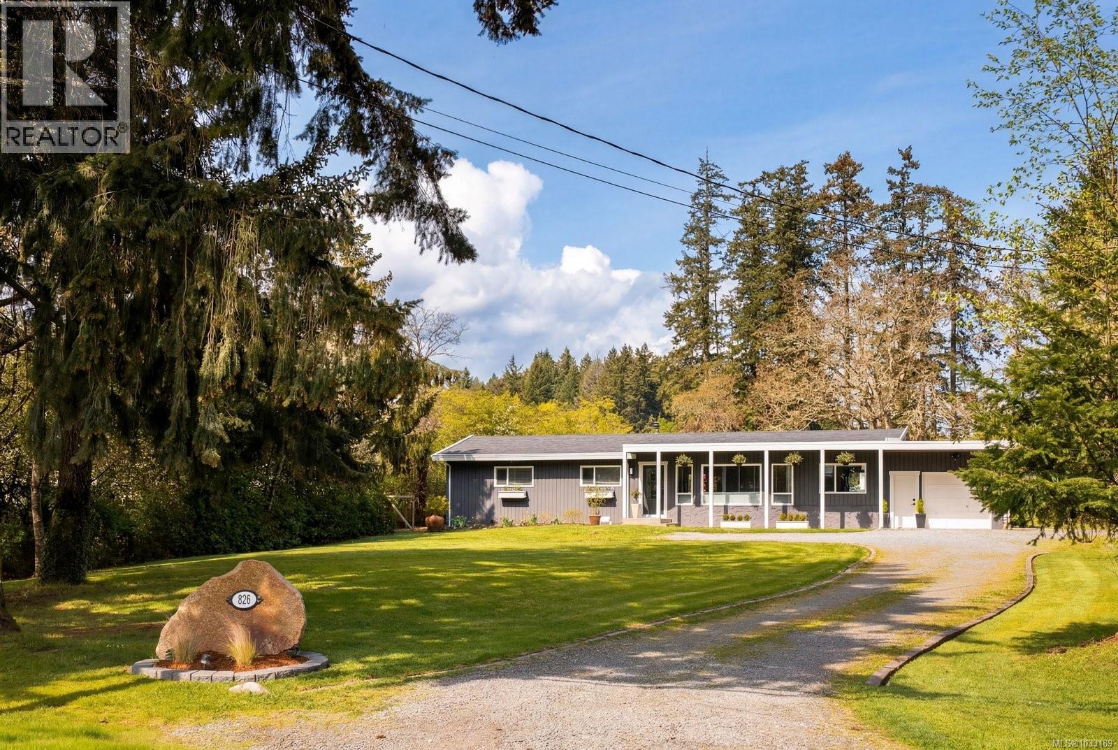 826 Birch Rd, North Saanich