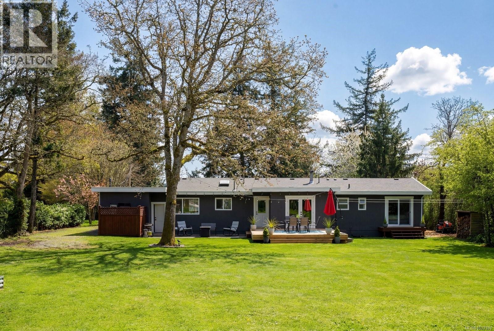 826 Birch Rd, North Saanich