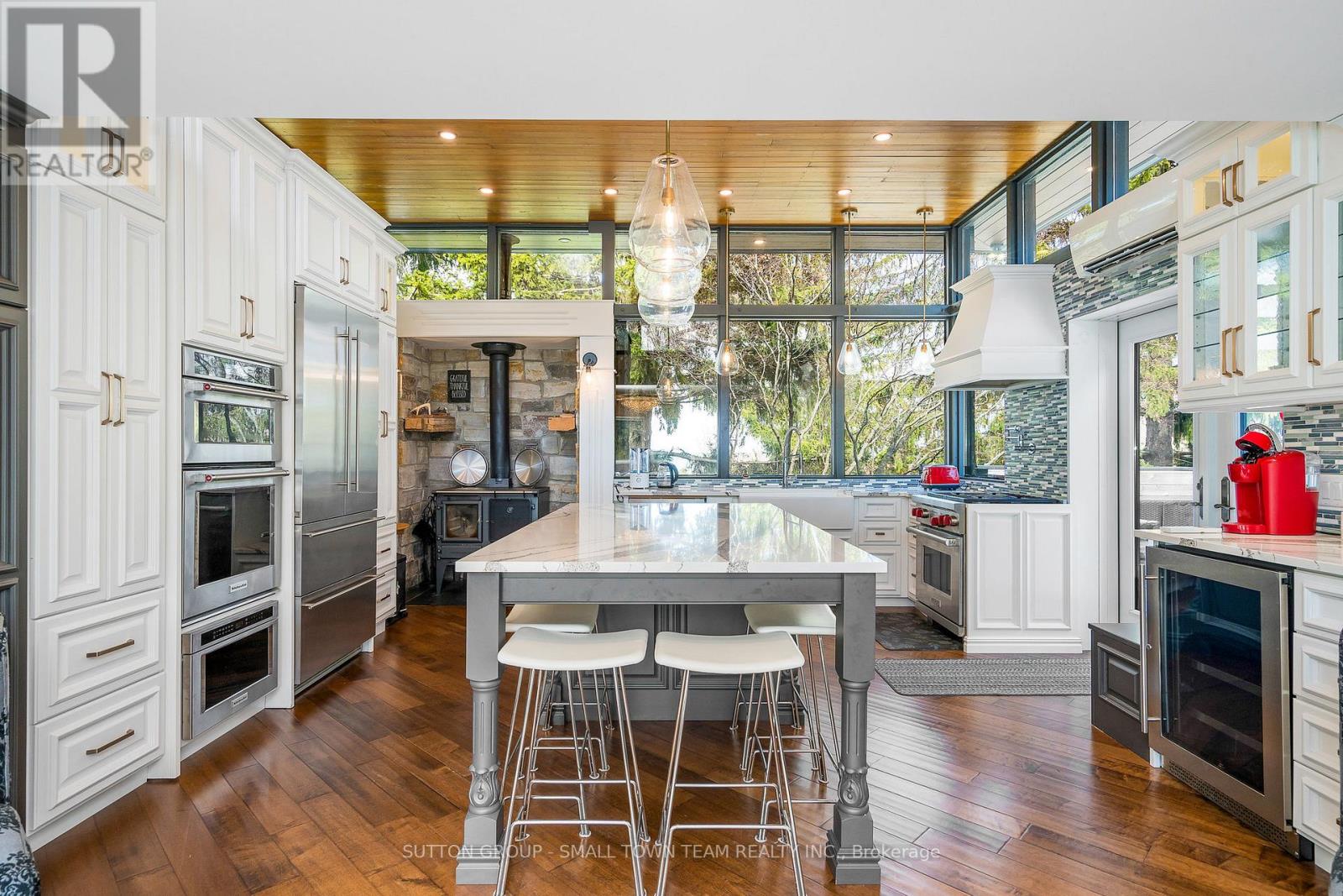 114 LAKESHORE ROAD W - photo 4