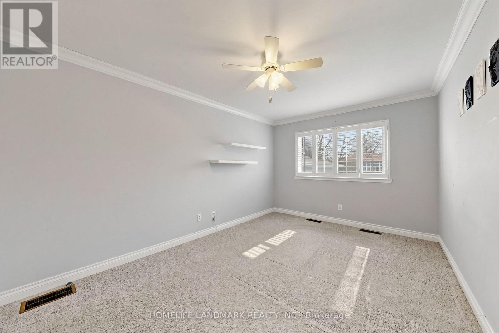 49 GLENSTROKE DRIVE — photo 32