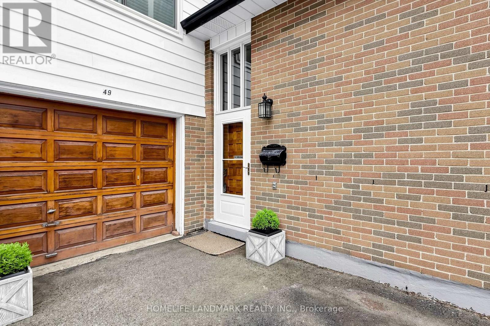 49 GLENSTROKE DRIVE — photo 6