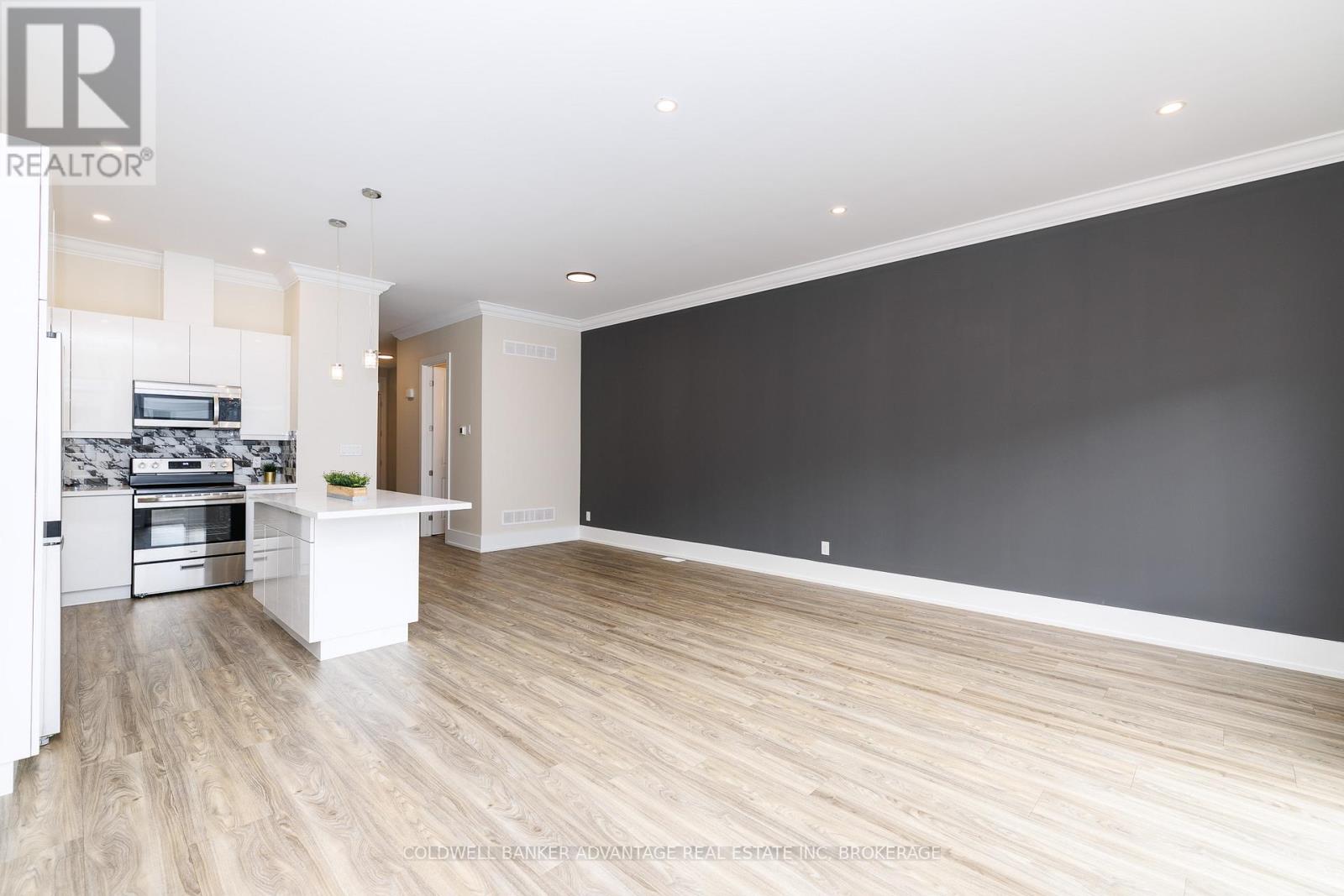1044 HANSLER ROAD - Image 15