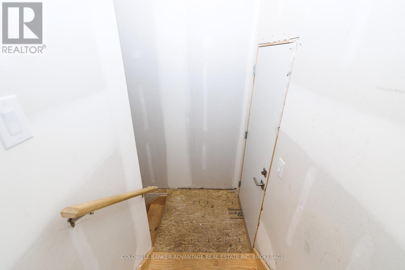 1044 HANSLER ROAD - Image 38