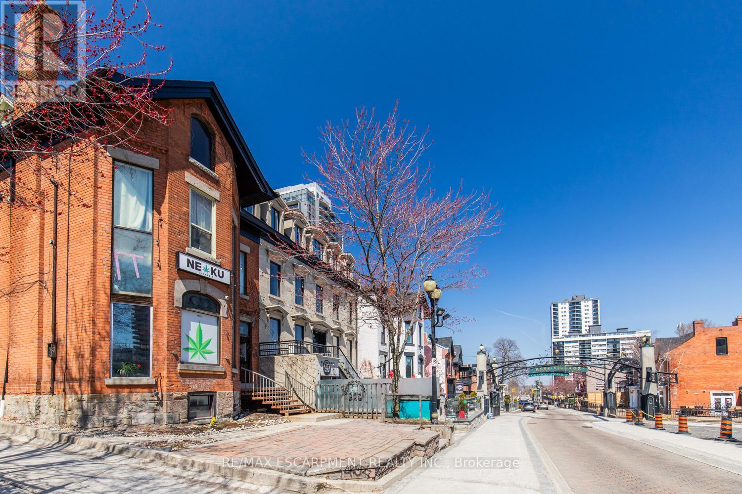 38 HESS STREET S - 40
