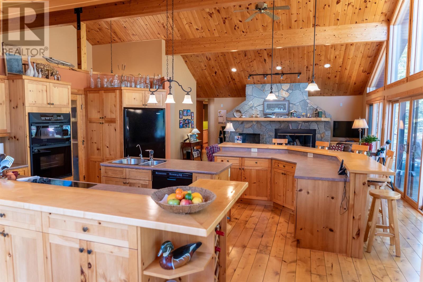 200 Penninsula Road, Lake Of The Woods, Ontario, P0X1C0 — Photo 21