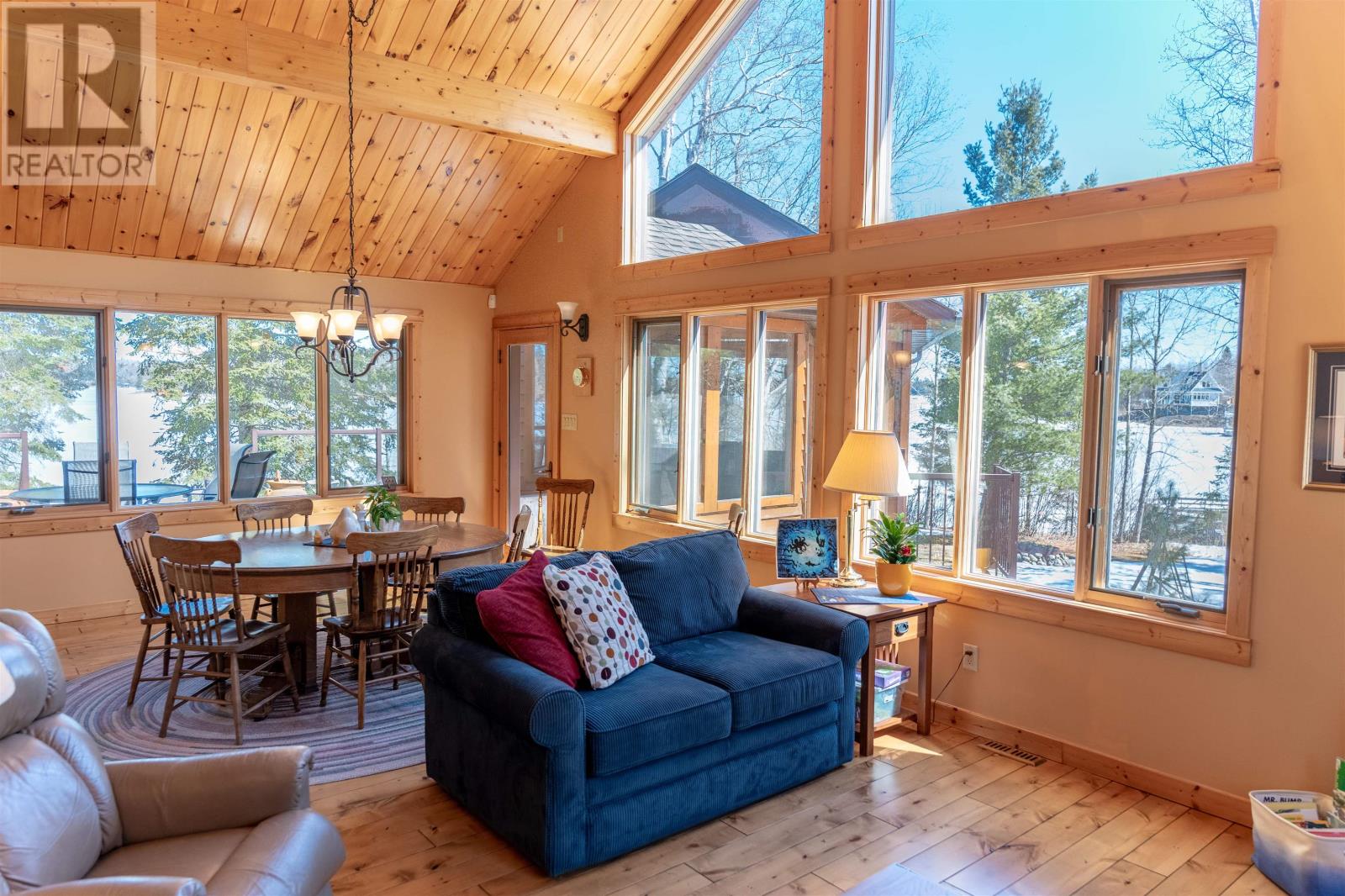 200 Penninsula Road, Lake Of The Woods, Ontario, P0X1C0 — Photo 19