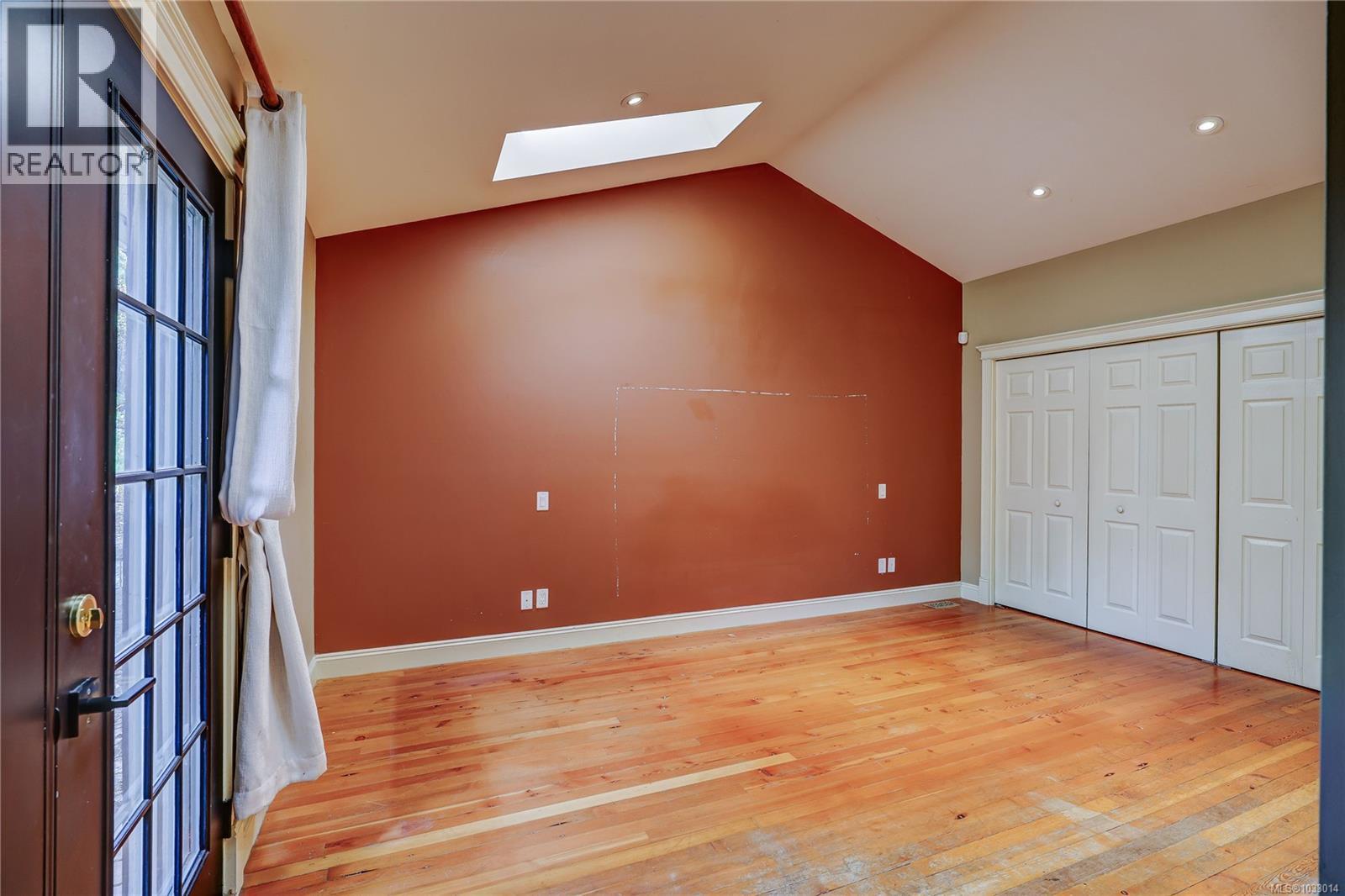 1361 Discovery Ave - 25