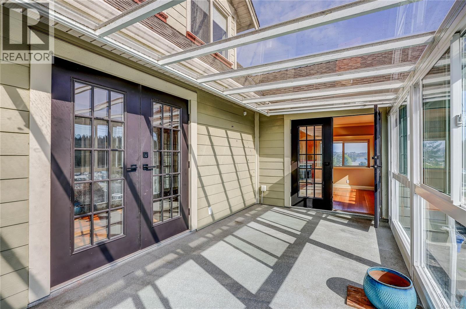 1361 Discovery Ave - 18