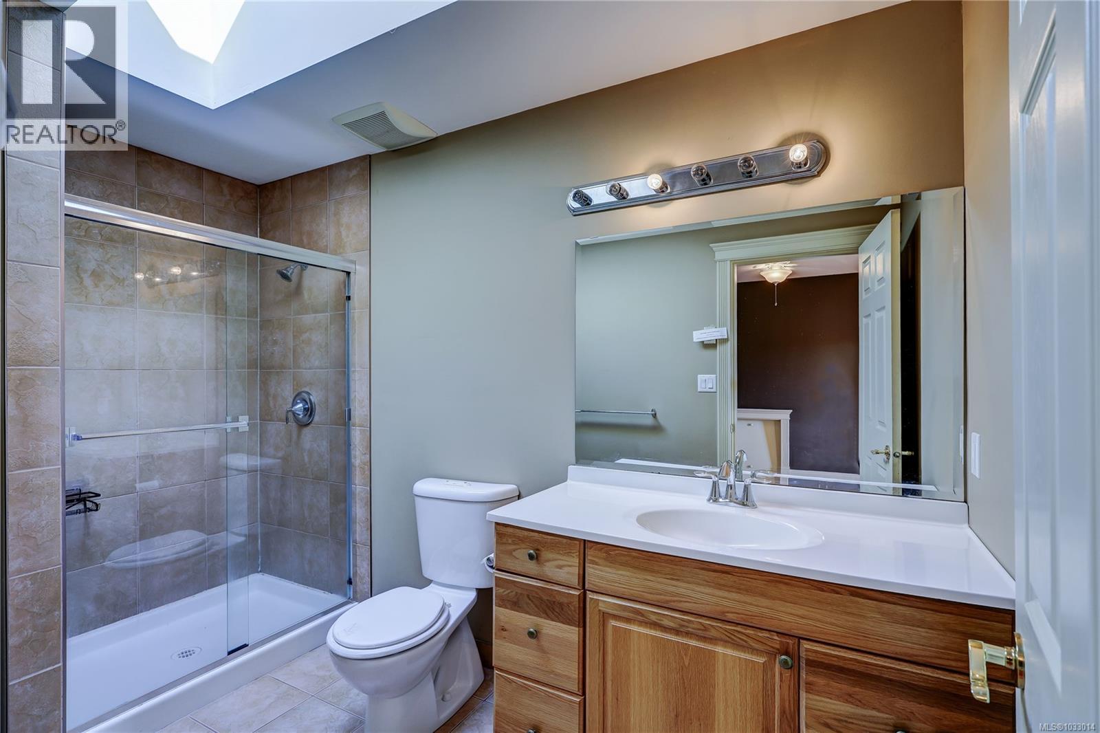 1361 Discovery Ave - 34