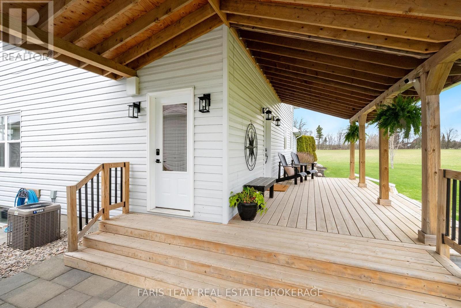 2433 COUNTY ROAD 121 - photo 4