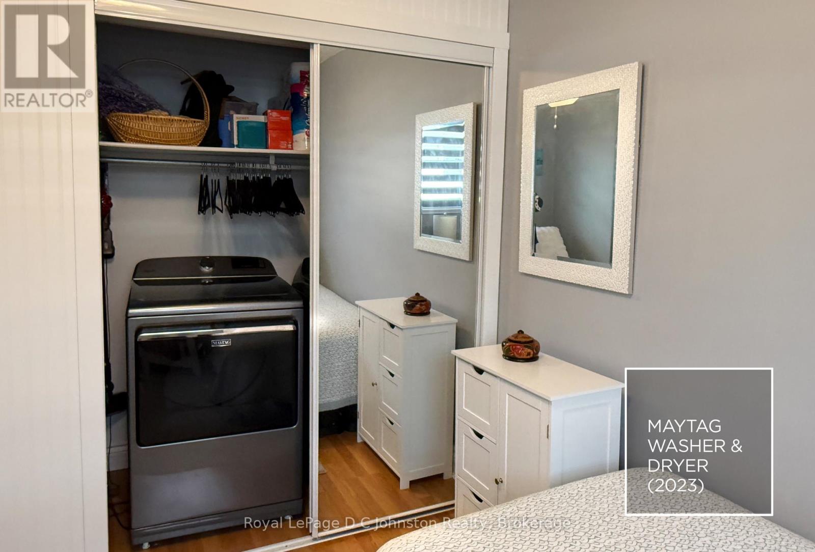 Smart Laundry Closet - Washer/Dryer 2023