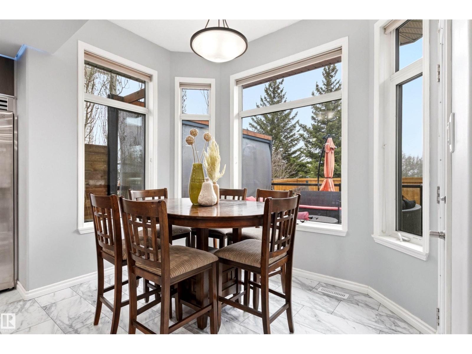 46 HILLCREST PL, St. Albert