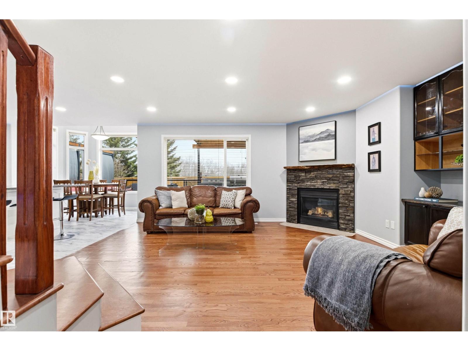 46 HILLCREST PL, St. Albert