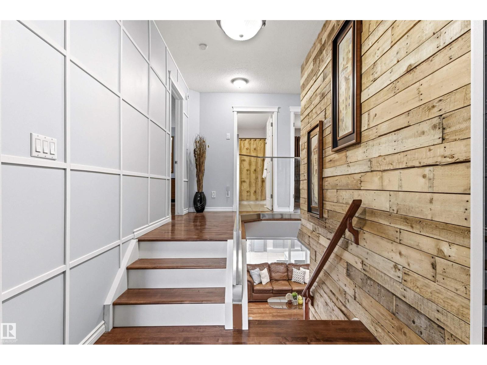 46 HILLCREST PL, St. Albert