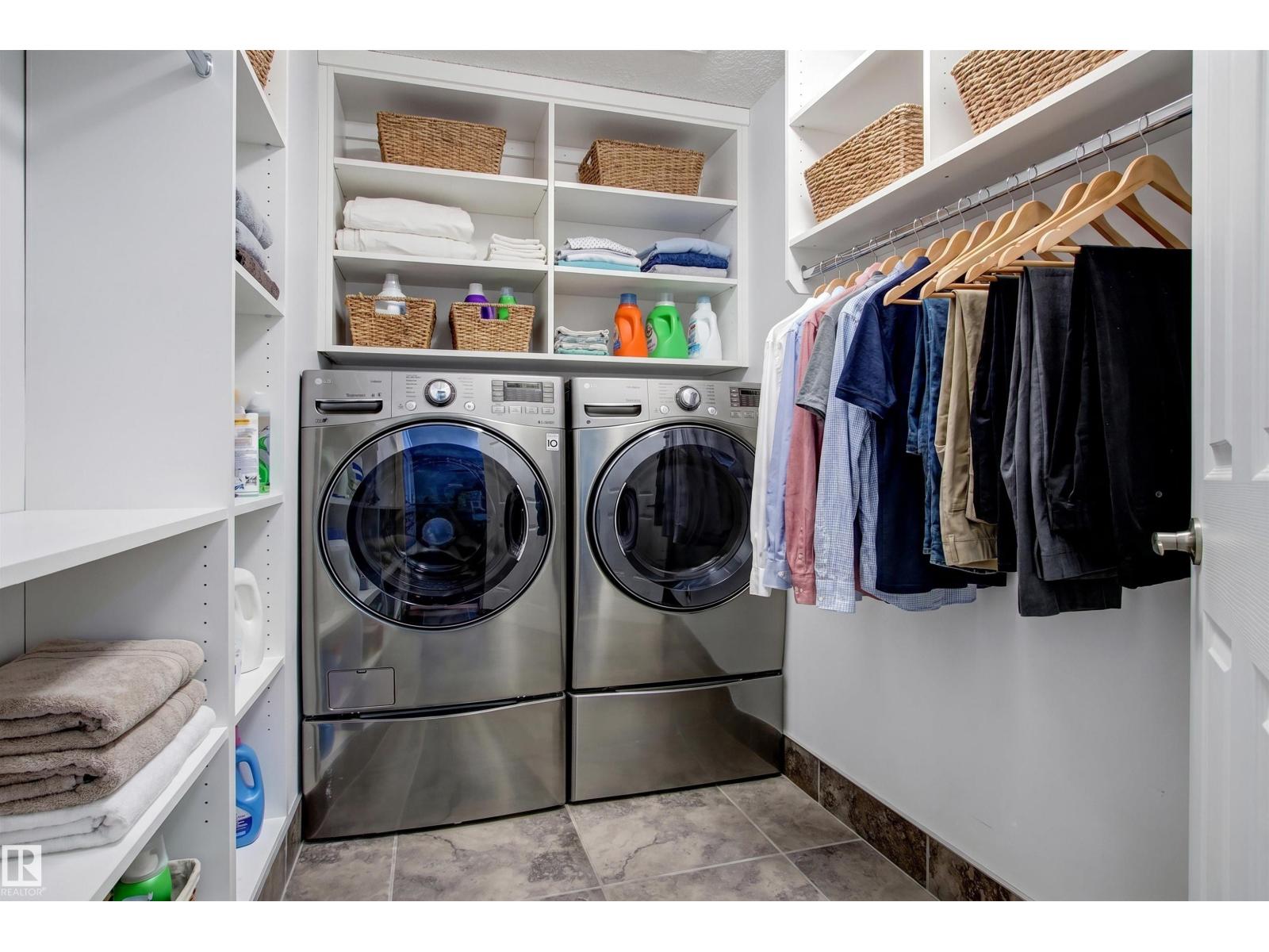 46 HILLCREST PL, St. Albert