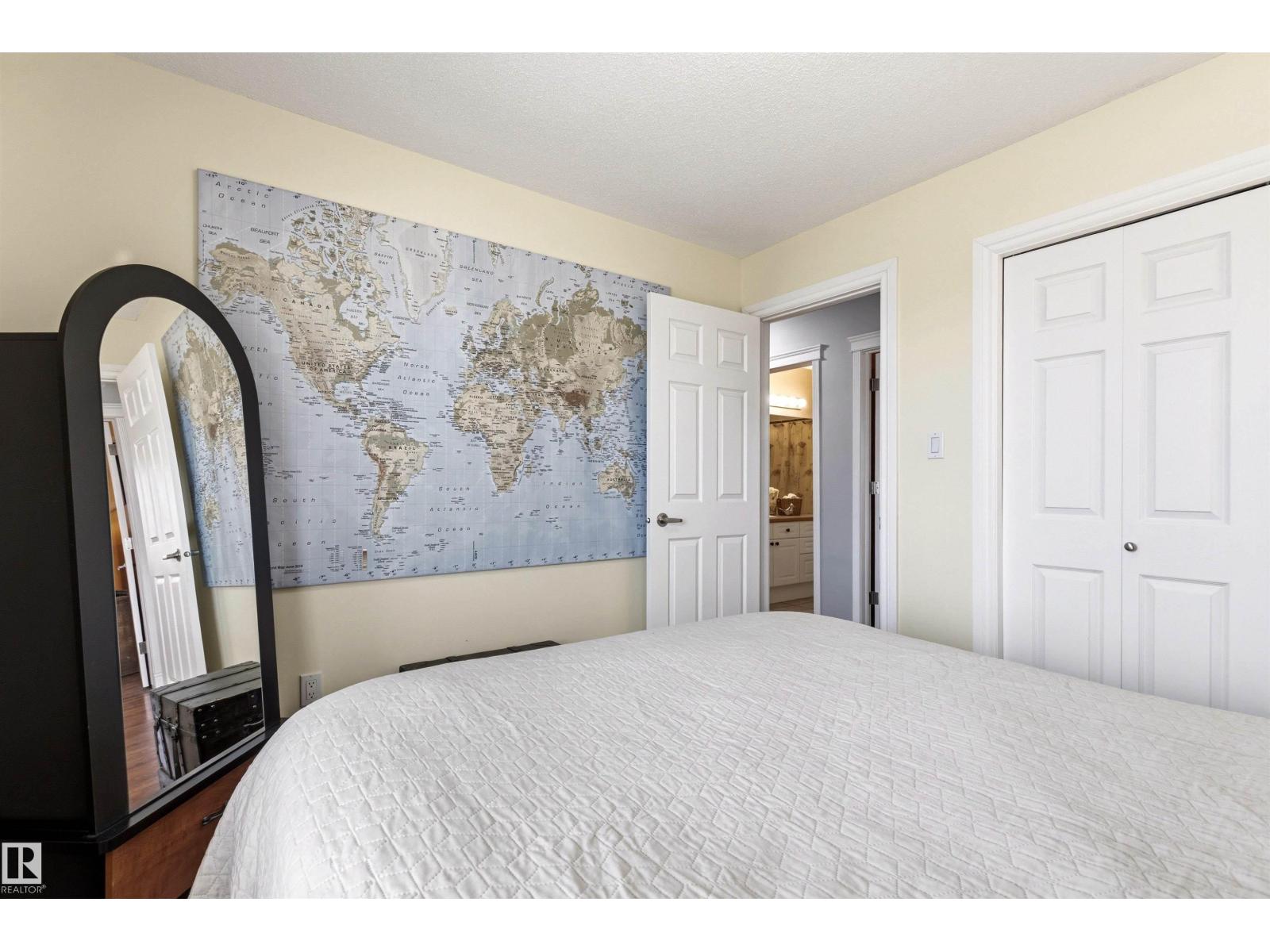 46 HILLCREST PL, St. Albert