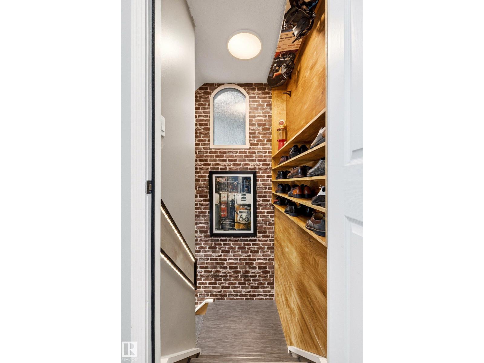 46 HILLCREST PL, St. Albert