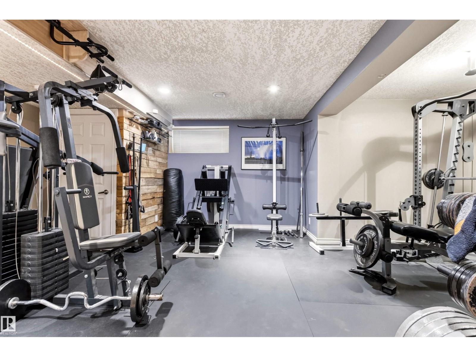 46 HILLCREST PL, St. Albert