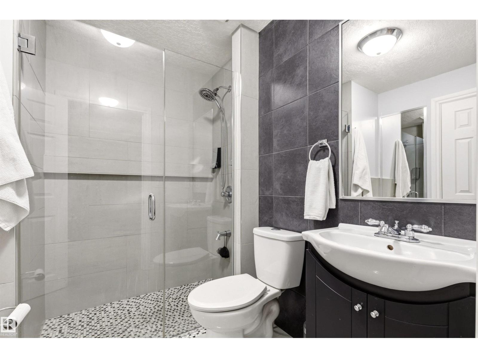 46 HILLCREST PL, St. Albert