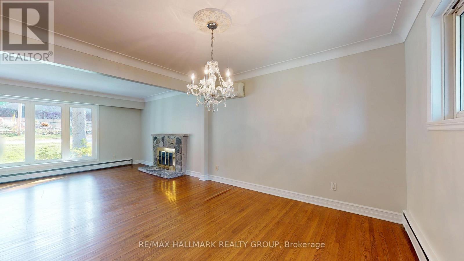 500 KING STREET W - 9