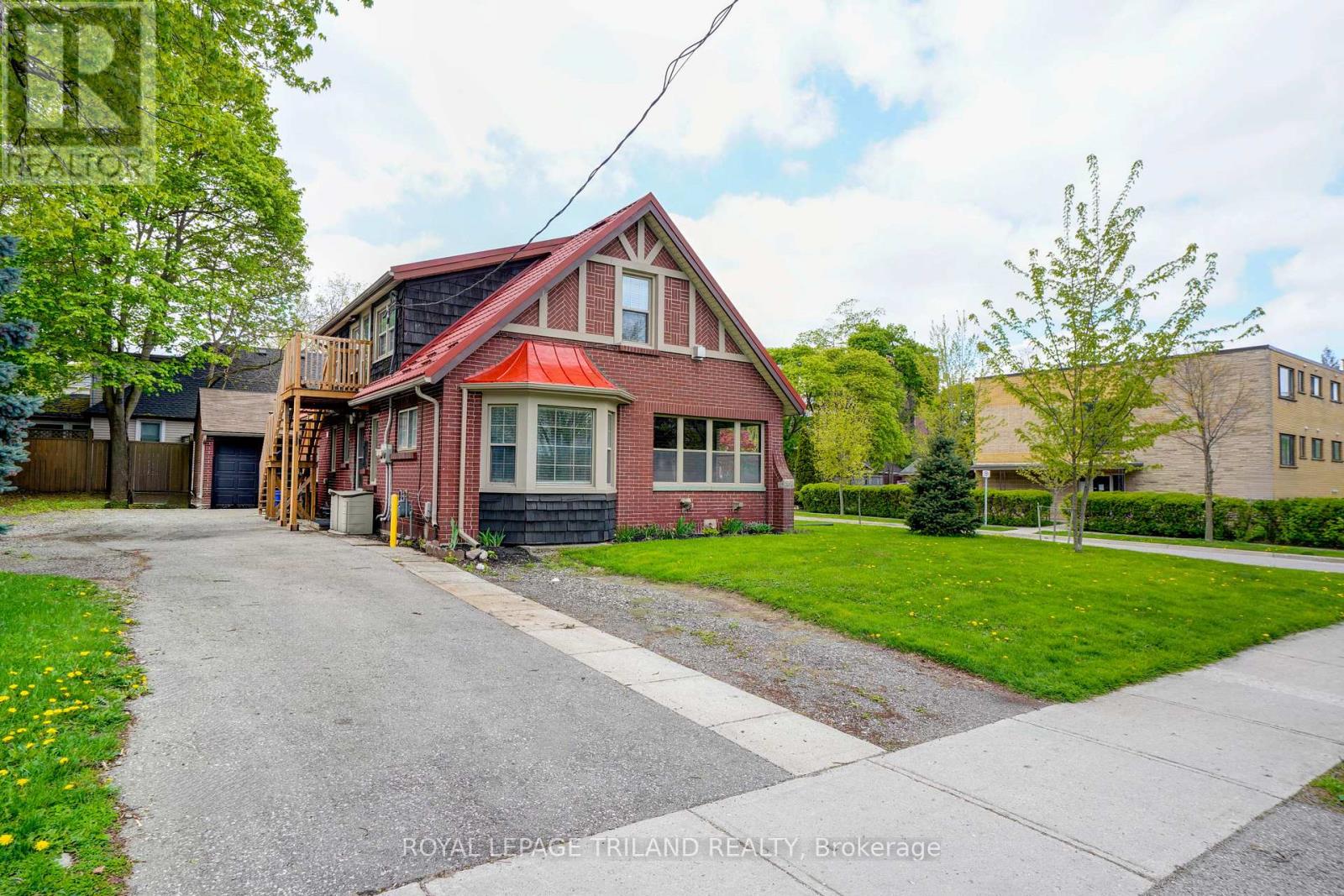 1 WOODLAND PLACE — photo 8