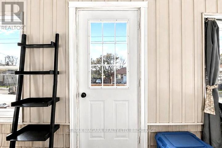 214 NIAGARA STREET - 32
