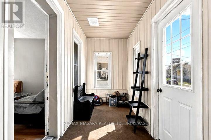 214 NIAGARA STREET - 34