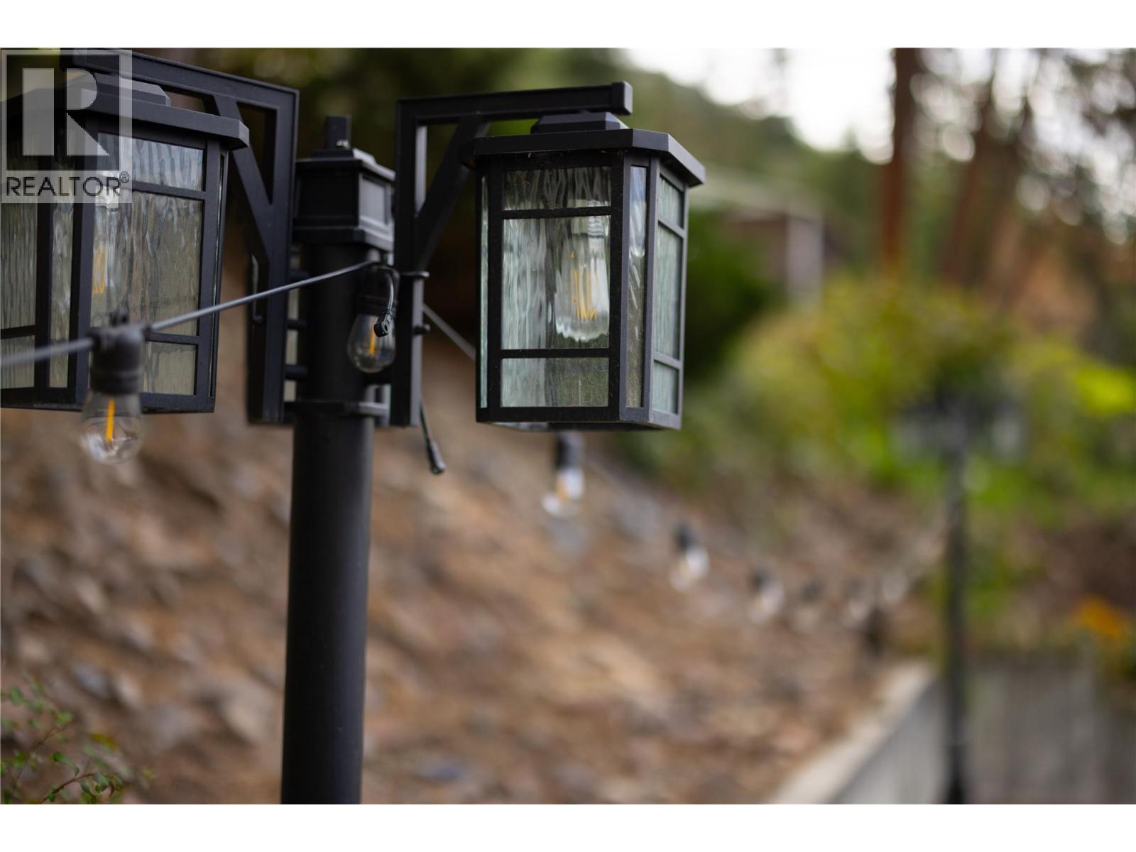 277 Clifton Road N - 85