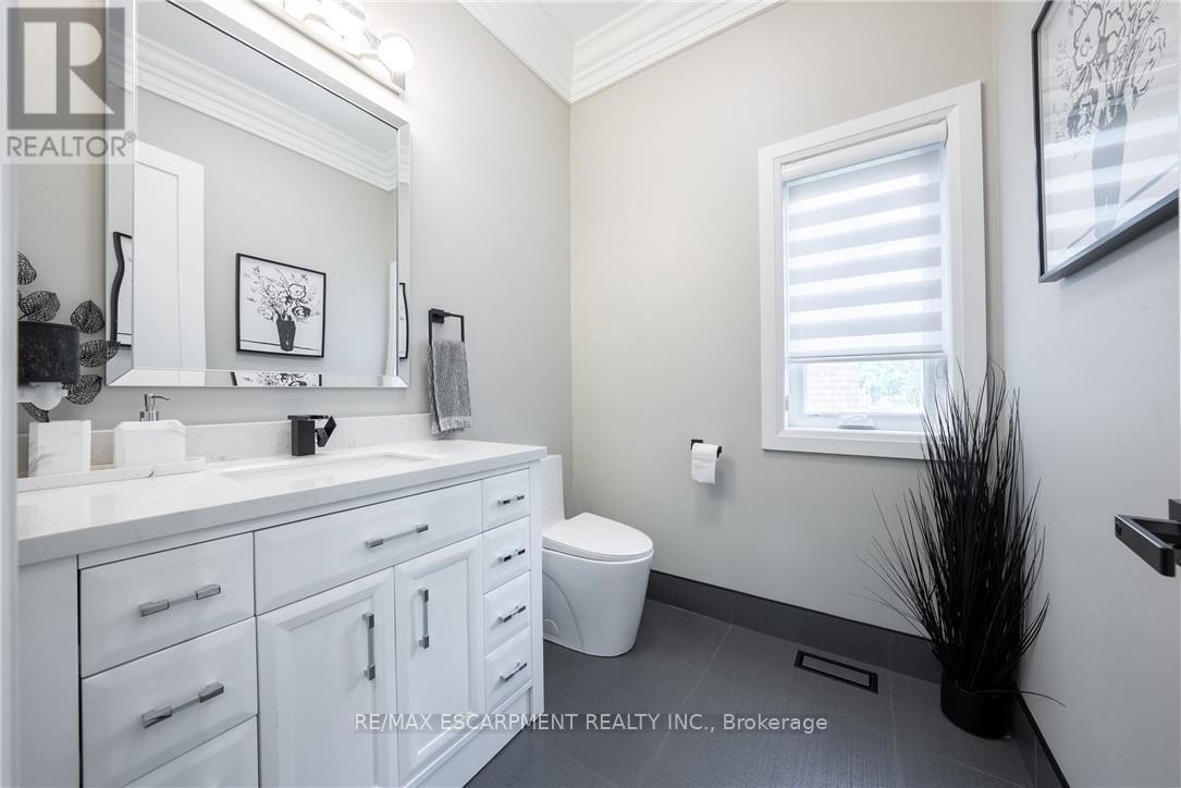 8378 CHIPPEWA ROAD E - 12