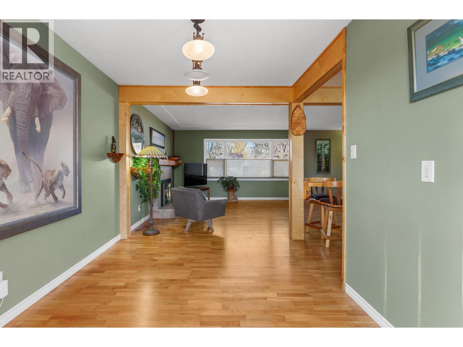 Photo 11 of 38 — 2795 EWERT CRESCENT · Prince George, BC