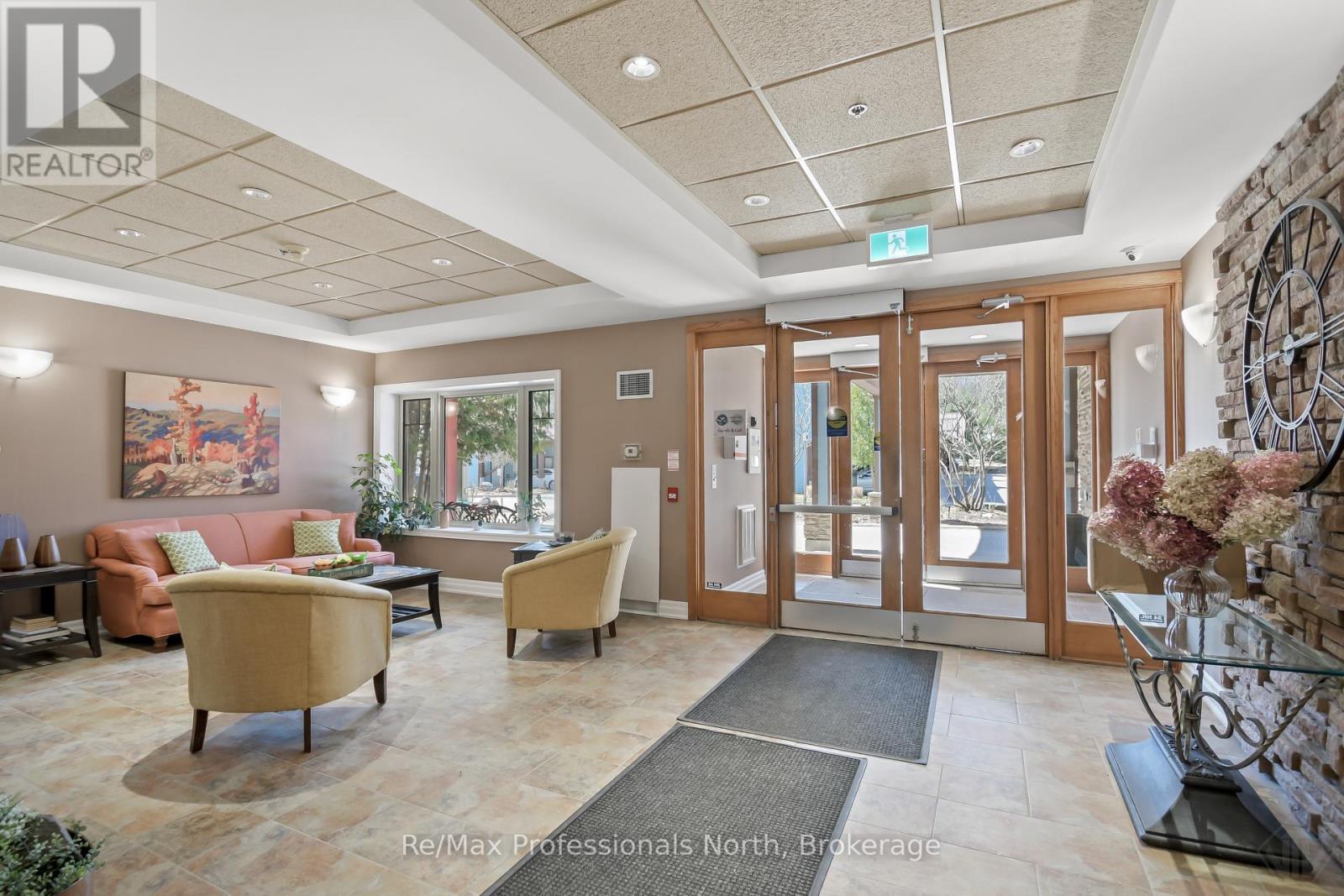 #207 130 STEAMSHIP BAY ROAD - 32