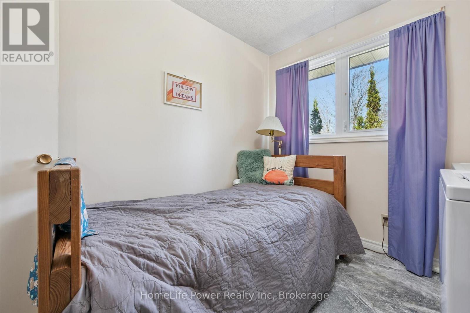 3rd bedroom with laundry