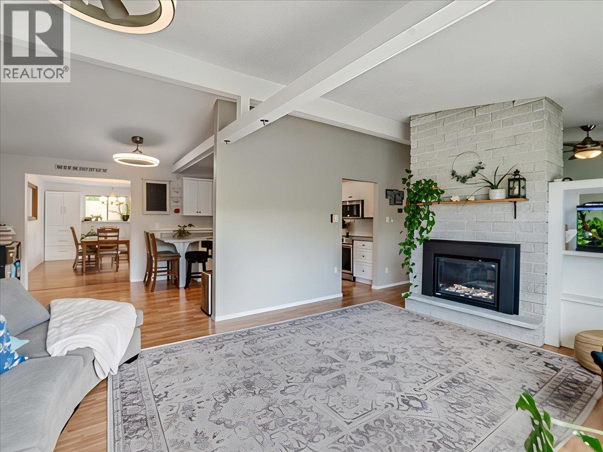 8392 Theatre Road - 11