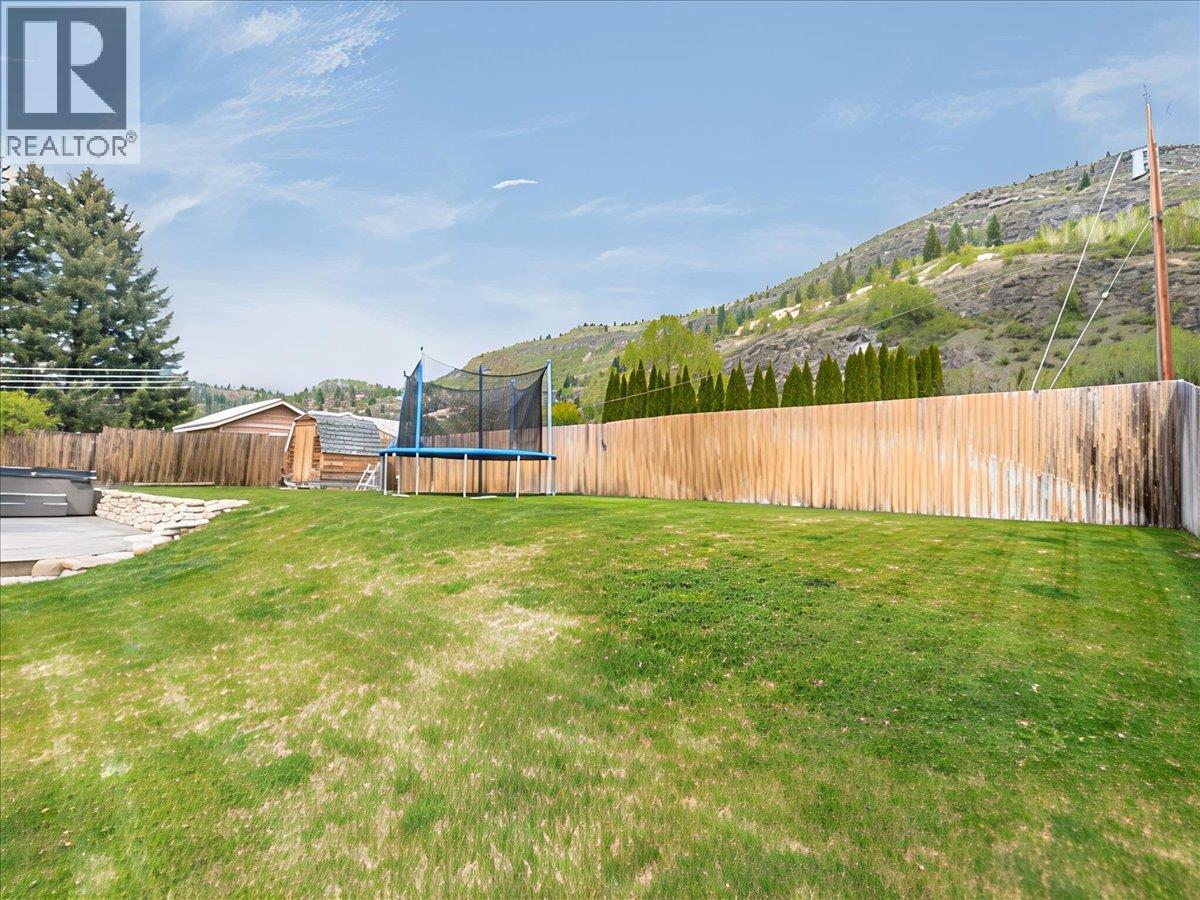 8392 Theatre Road - 49