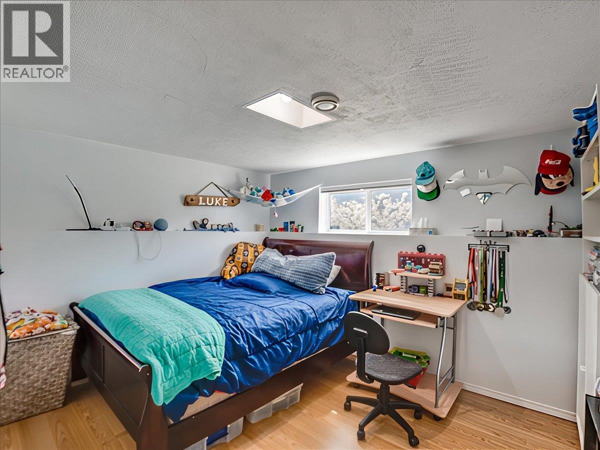 8392 Theatre Road - 36