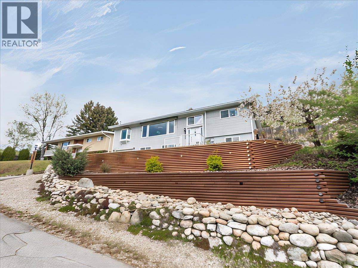 8392 Theatre Road - 54