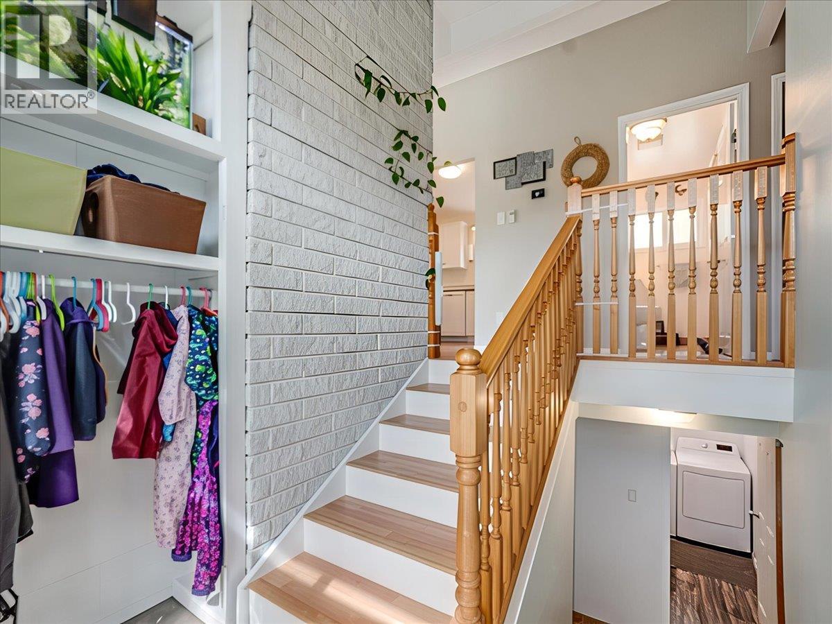 8392 Theatre Road - 27