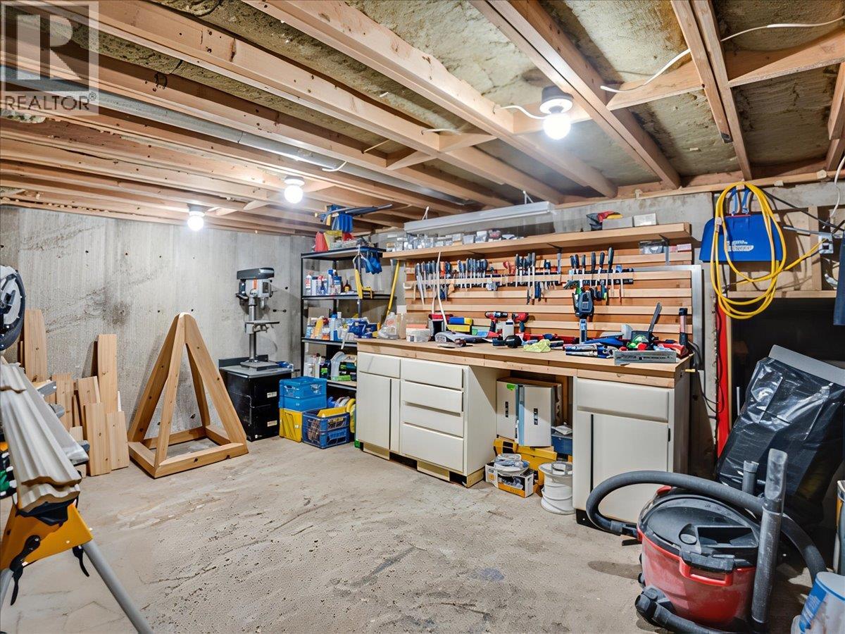 8392 Theatre Road - 42