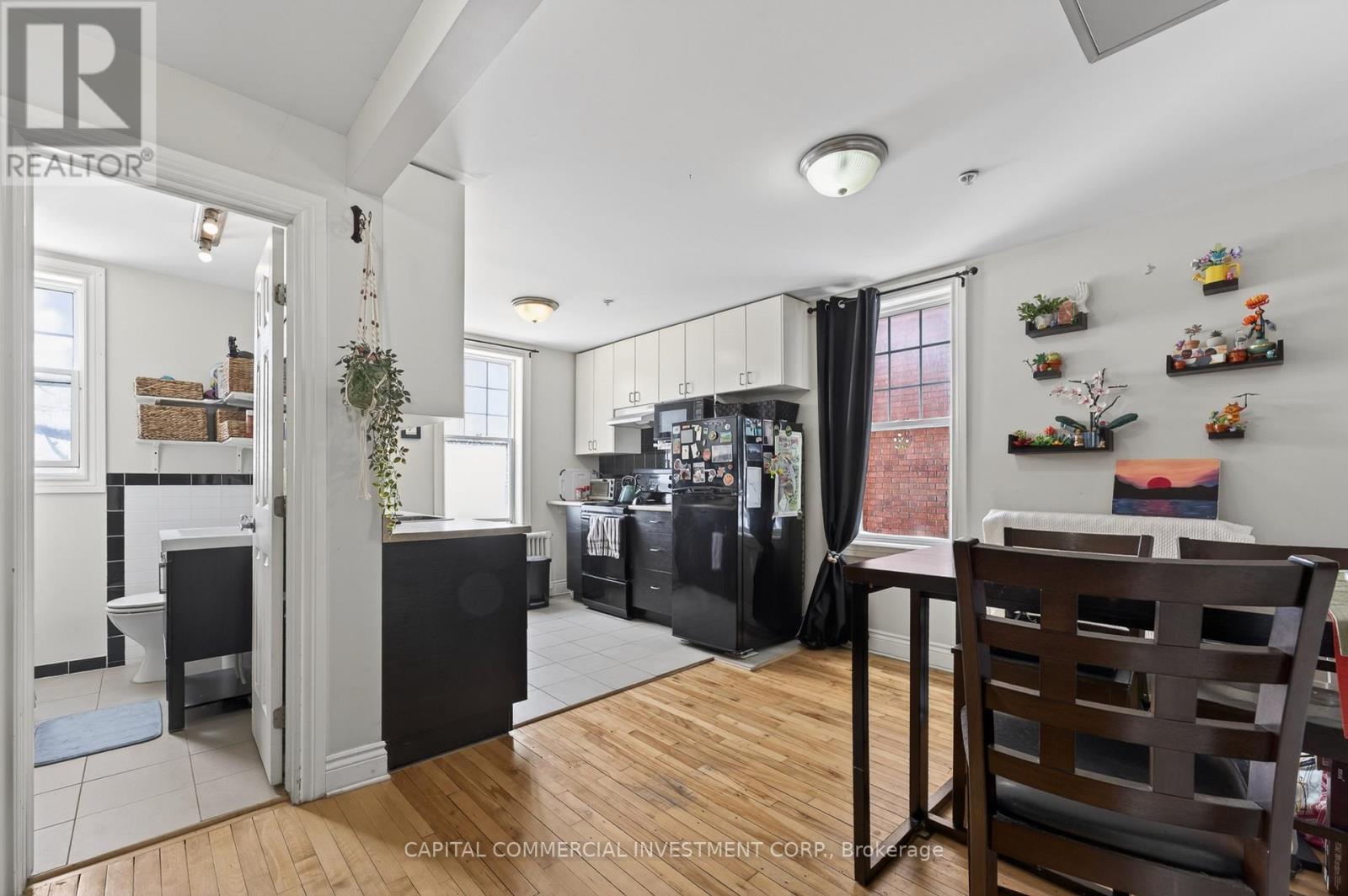 60 COBOURG STREET — photo 19