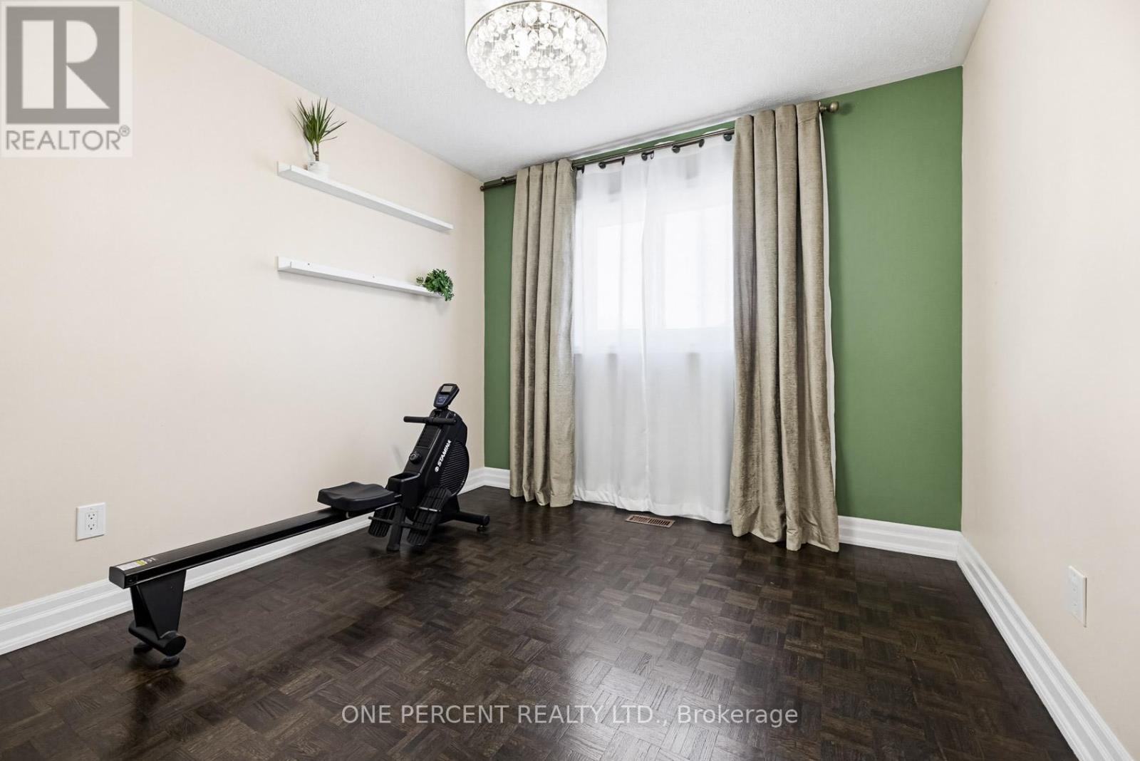 36 COACHWOOD MANOR COURT - 21