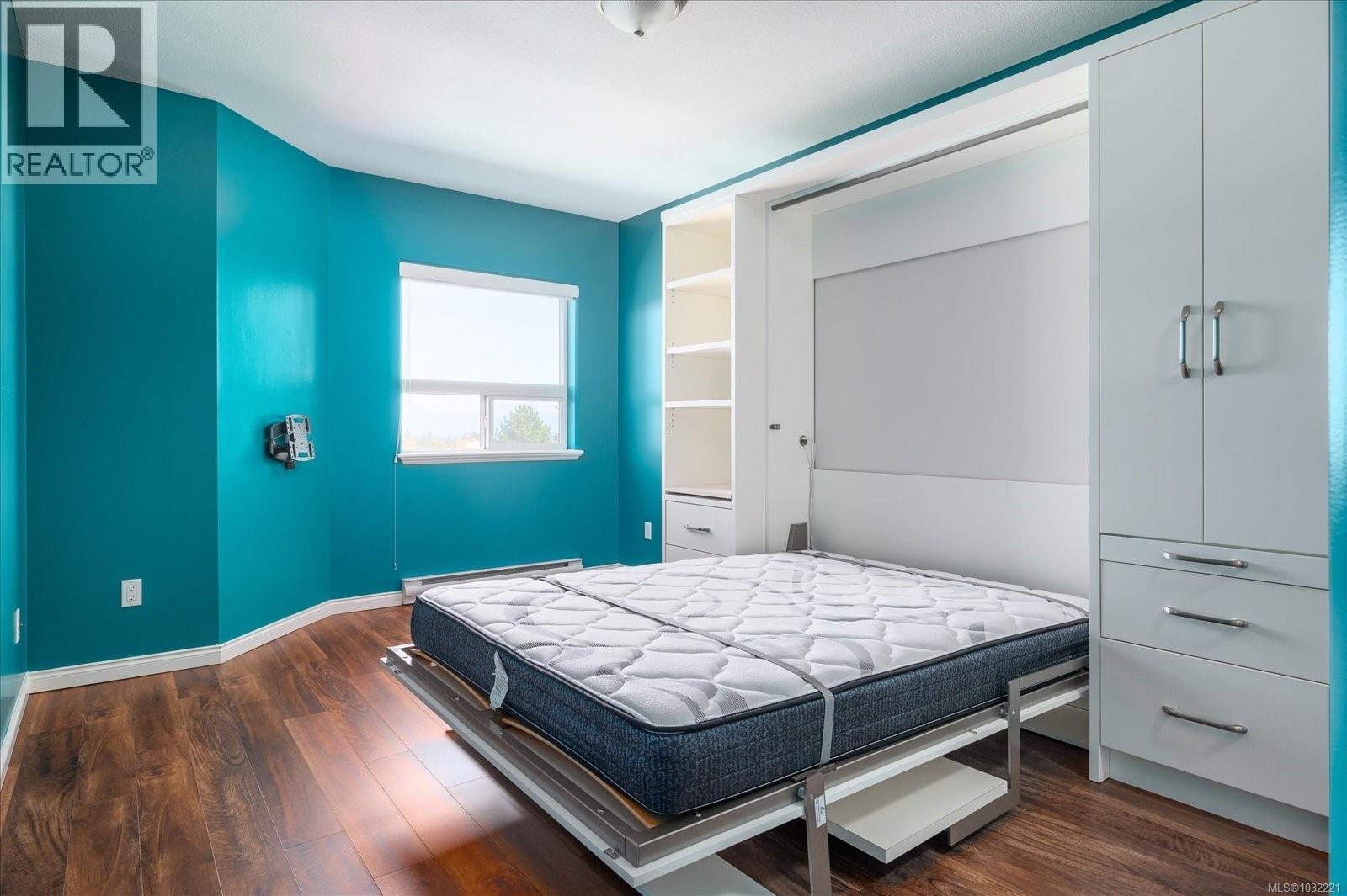 #311 1633 Dufferin Cres - 27