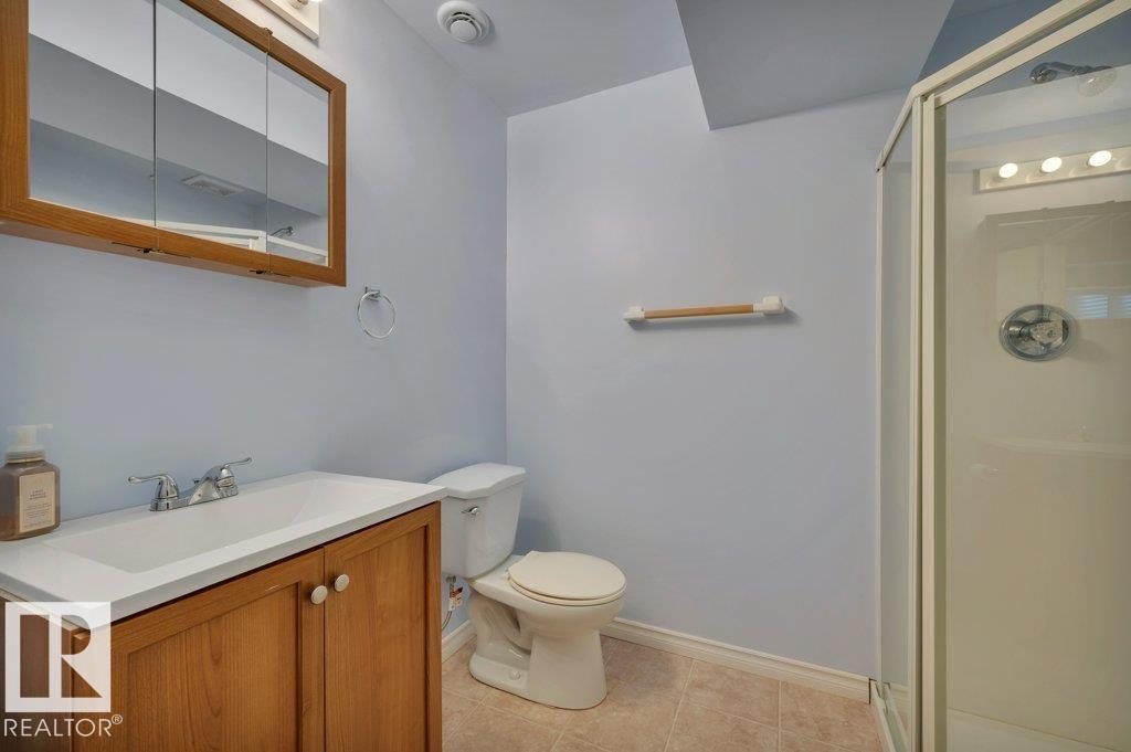 12063 19 AV SW, Edmonton