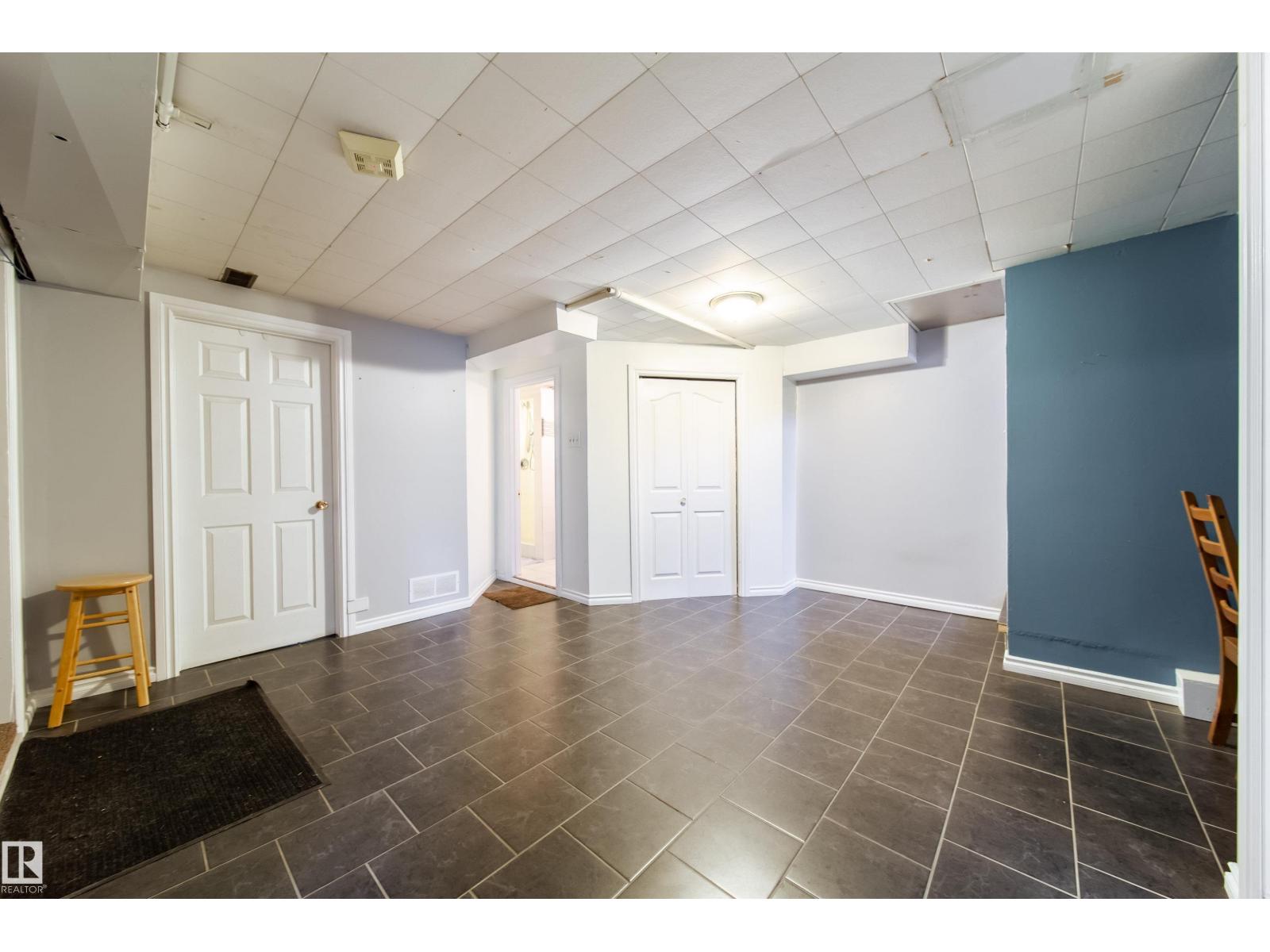 7135 87 ST NW, Edmonton