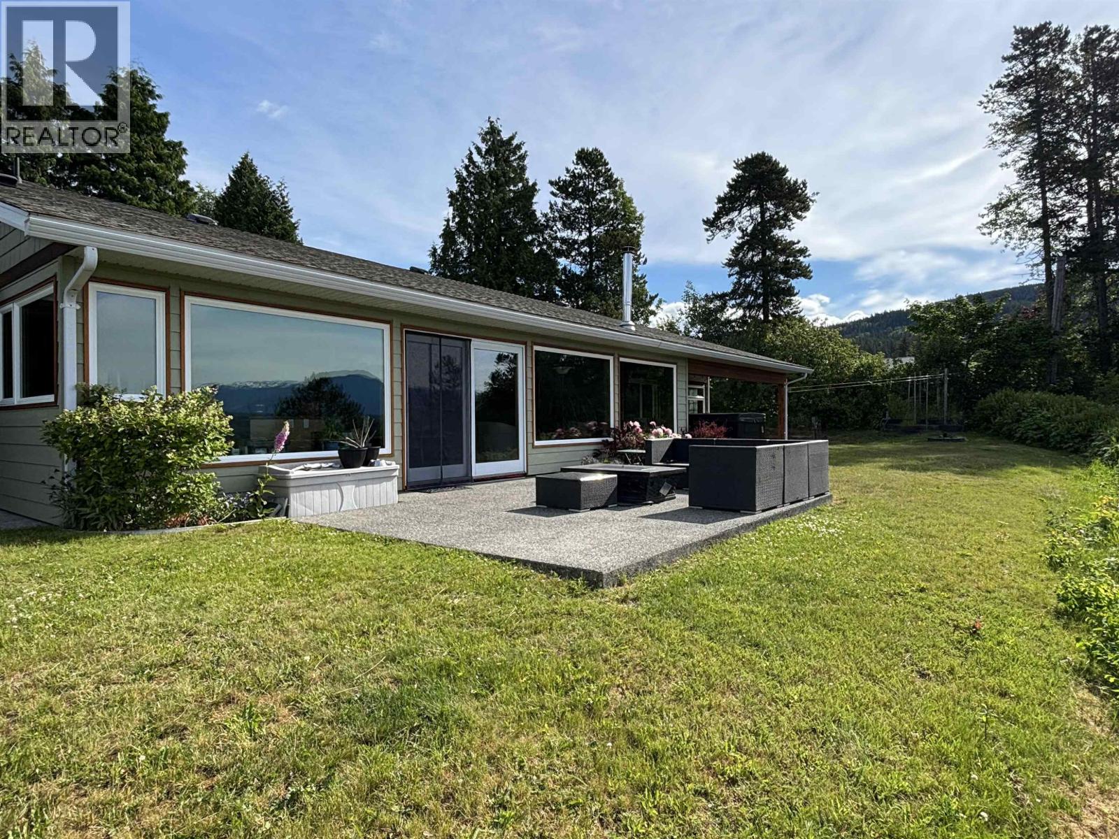 4022 SKOGLUND STREET - 23