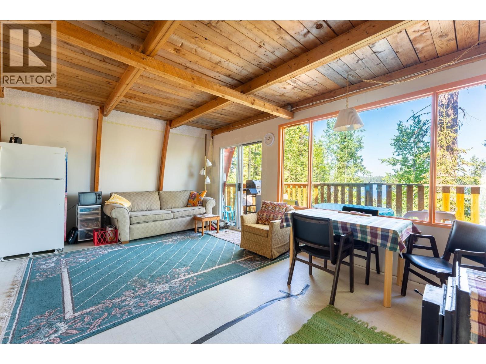 52260 LLOYD DRIVE - 12