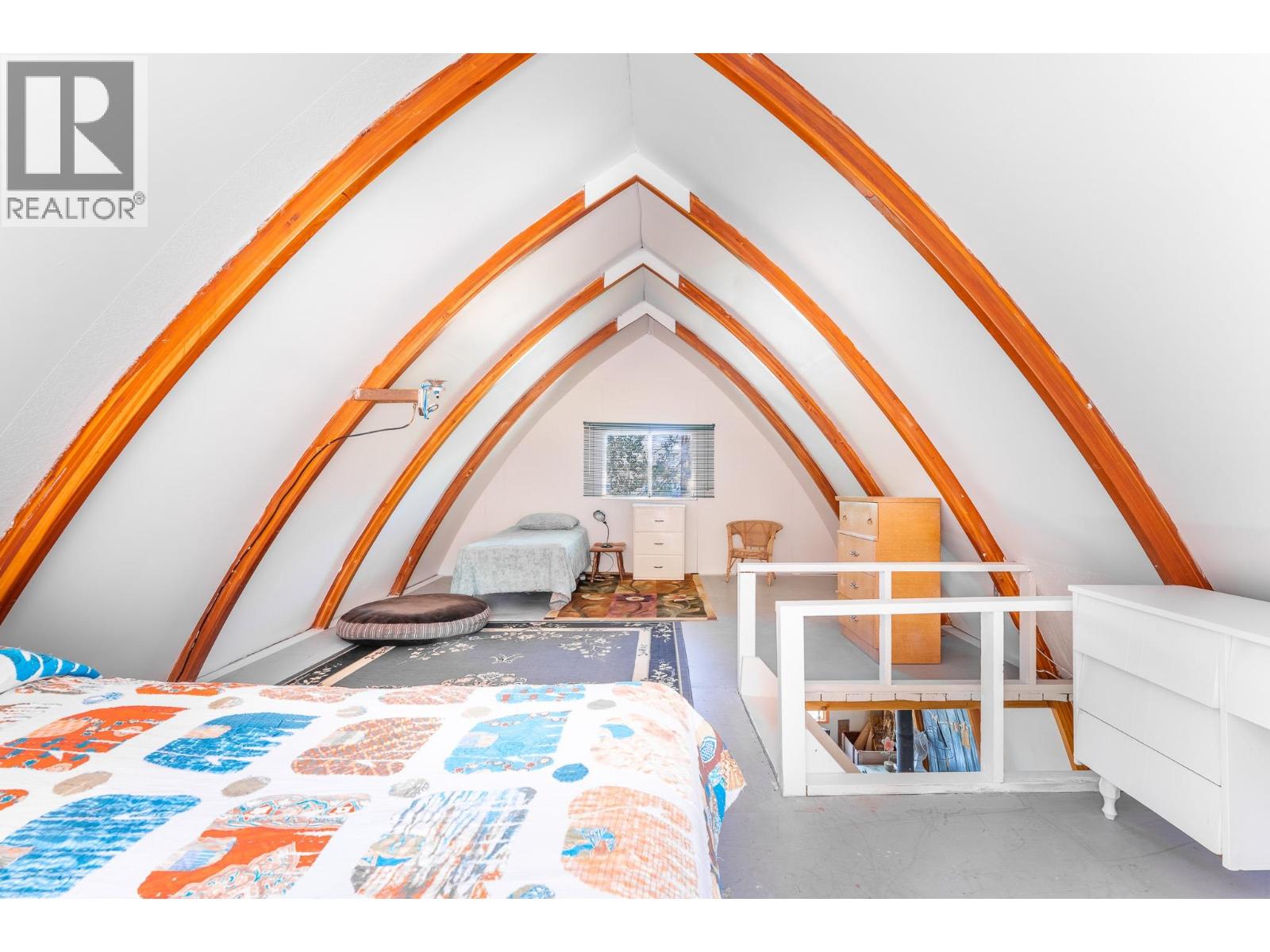 52260 LLOYD DRIVE - 21